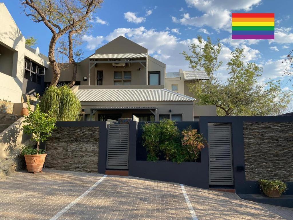 Herzinger Boutique Guesthouse Klein Windhoek Exterior photo